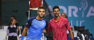 Arm in Arm: Bei der "Adria-Tour" wurde sich nicht an Hygieneregeln gehalten, vorgeführt hier von Novak Djokovic und Borna Coric (links).