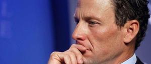 Mund zu und Hand davor: Der ehemalige Radprofi Lance Armstrong schweigt weiter zu sämtlichen Vorwürfen.