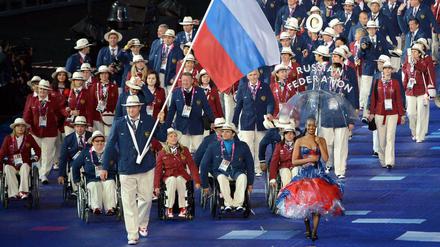 Das wird es bei den Paralympics in Rio nicht geben: Die russische Mannschaft beim Einzug ins Olympiastadion.
