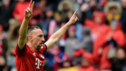 Peace. Bayerns Franck Ribery jubelt bald in einem anderen Trikot.