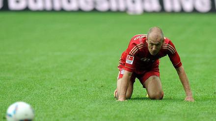 Am Boden. Bayerns Arjen Robben.