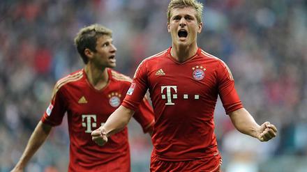 Demonstration der Stärke: Toni Kroos (v.) und Thomas Müller erzielten insgesamt drei Tore beim 6:1-Sieg gegen den VfB Stuttgart.