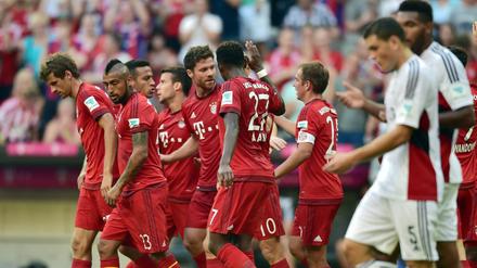 Welten: Die Bayern feiern, die Leverkusener sind ratlos.