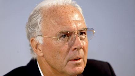 Franz Beckenbauer hat im Fußball alle Erfolge errungen. Als Spieler und Teamchef wurde er Weltmeister mit der deutschen Nationalmannschaft, dann organisierte er erfolgreich die WM 2006 in Deutschland.