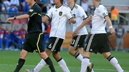 Der Schiedsrichter war aus Sicht der deutschen Spieler etwas übermotiviert.