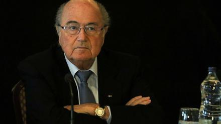 Droht WM-Gastgeber Russland mit Konsequenzen: Fifa-Präsident Blatter.