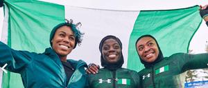 Drei Sprinterinnen im Bob. Das Team aus Nigeria,