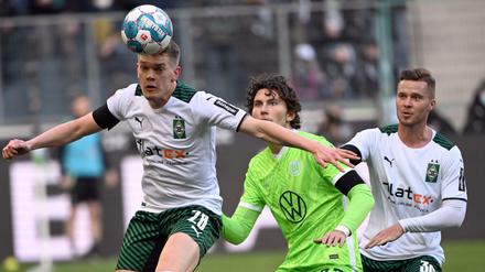 Borussia Mönchengladbach kam nach Rückstand noch zu einem 2:2 (1:2) gegen den VfL Wolfsburg.