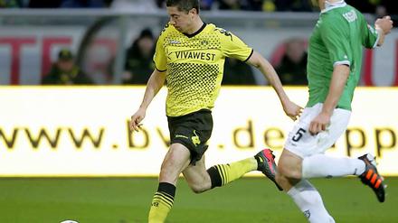 Der Mann des Spiels. Mit seinen zwei Treffern sicherte Robert Lewandowski dem BVB die Tabellenspitze.