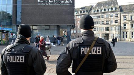 Warnung vor gewaltbereiten Islamisten: Verstärkte Polizeipräsenz in der Bremer Innenstadt.