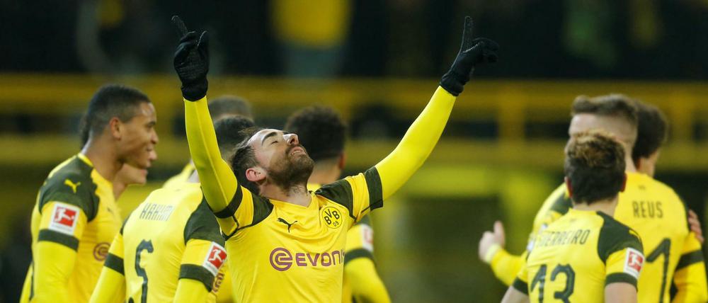 Dortmunds spanischem Torjäger Paco Alcacer gelang der Treffer zum 1:0.