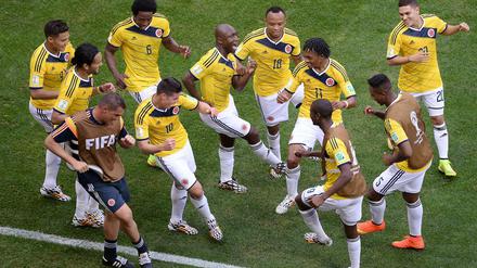 Kollektiver Jubel. Kolumbien gewinnt auch das zweite Spiel bei dieser WM.