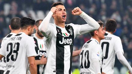 Ronaldo, Ronaldo, Ronaldo. Der Dreierpack des Portugiesen sicherte Juventus Turin den Einzug ins Viertelfinale der Champions League.