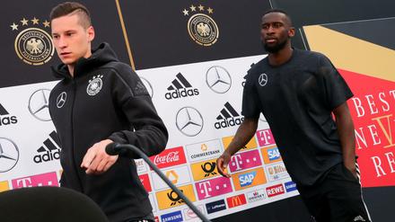 Zwei Vertreter der selbst ernannten "Kanaken" in der Nationalmannschaft: Julian Draxler und Antonio Rüdiger.