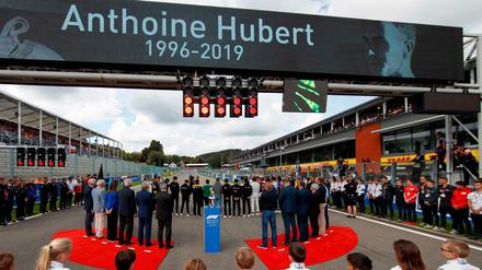 Gedenken an den verstorbenen Formel-1-Fahrer Anthoine Hubert.