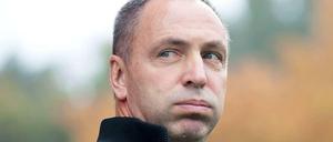 Einmal tief durchatmen: Union-Trainer Norbert Düwel stand beim Spiel gegen den SV Sandhausen gehörig unter Druck.