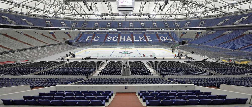 Viel vorgenommen haben sich die deutschen Eishockeyspieler bei dieser WM. Los geht's in der riesigen Arena Auf Schalke.