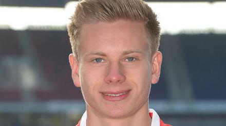 Der 19-jährige Niklas Feierabend ist bei einem Verkehrsunfall ums Leben gekommen.
