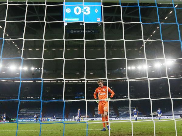 Schlechte Erinnerungen. Mit Schalke stieg Rönnow 2021 aus der Bundesliga ab.