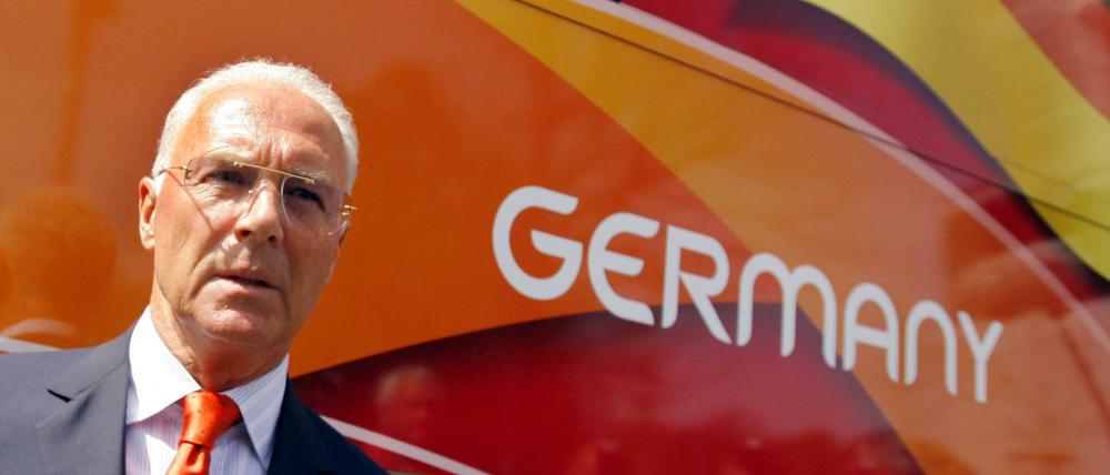 Zum Rotwerden? Franz Beckenbauer gehört den wenigen, die wirklich wissen, unter welchen Umständen die WM 2006 nach Deutschland kam.