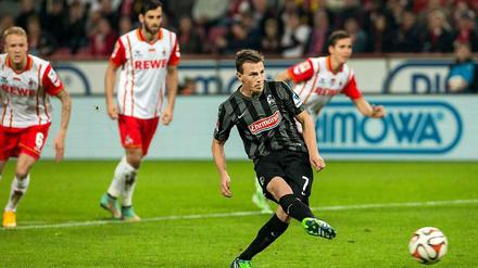 Darida trifft per Strafstoß zum 1:0 für den SC Freiburg gegen die Kölner.