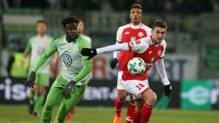 Divock Origi und der VfL Wolfsburg kamen in Mainz nicht über ein 1:1 hinaus.