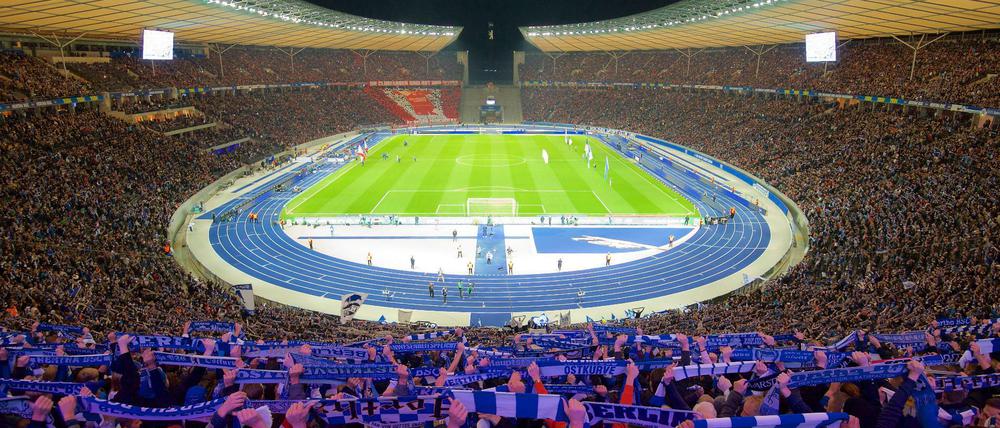 Ausverkauft. Die Kulisse im Olympiastadion trieb die Hertha zum Sieg.