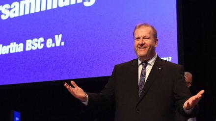 Ingo Schiller, Herthas Geschäftsführer Finanzen, freut sich über die neue 40-Millionen-Euro-Anleihe. 