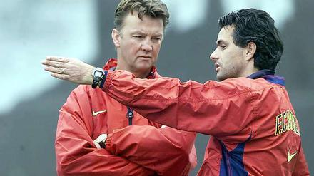 Egomanen-Duo. Louis van Gaal und José Mourinho 1999 beim FC Barcelona.