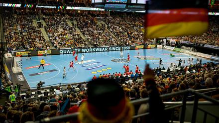 Euphorie in der Halle. Die deutschen Handballer während der WM-Vorrunde in Berlin.
