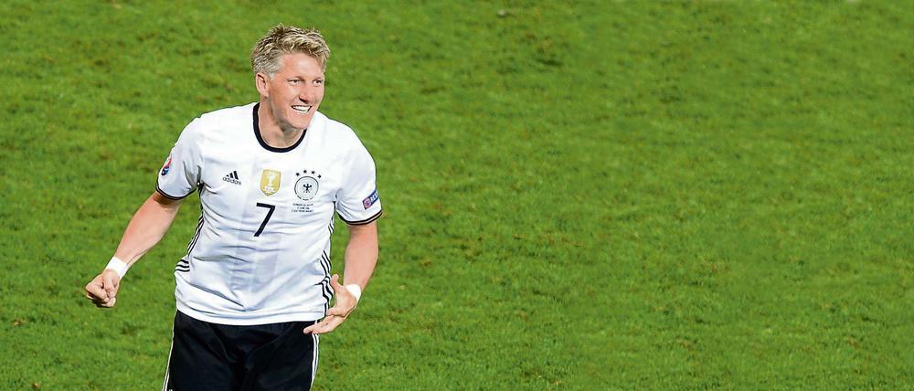 Vertraut ihm! Bastian Schweinsteiger, Kapitän der deutschen Fußball-Nationalmannschaft.