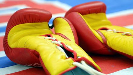Die Handschuhe werden erst mal nicht mehr gebraucht. Das komplette deutsche Nationalteam der Amateurboxer hat sich im Trainingslager in Österreich mit dem Coronavirus infiziert. 