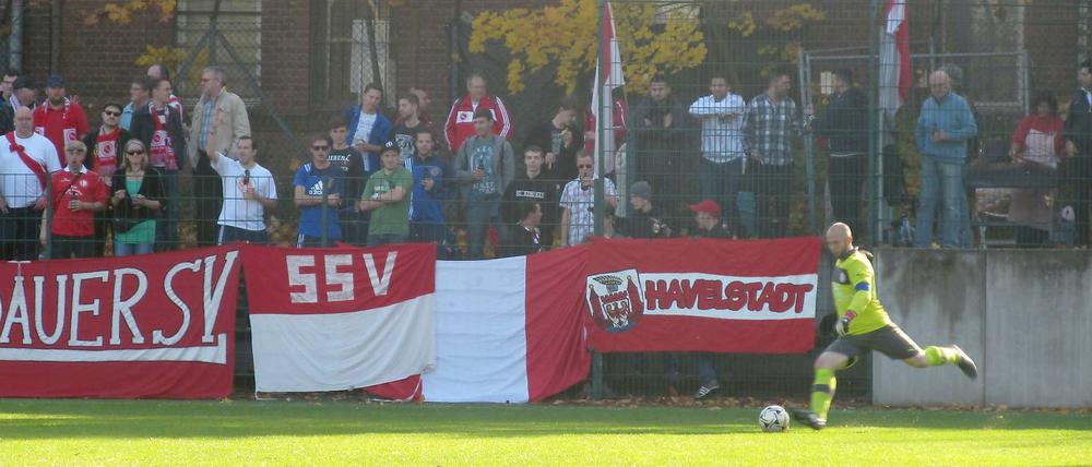 Spandau gegen Charlottenburg - früher großer Fußball, heute siebte Liga. 