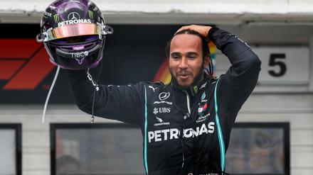 Lewis Hamilton nach seinem Sieg in Ungarn. 