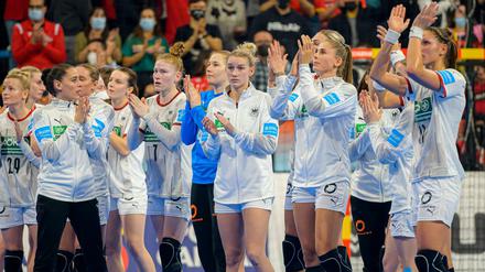 Die deutschen Handballerinnen verpassen den Einzug ins Halbfinale. 