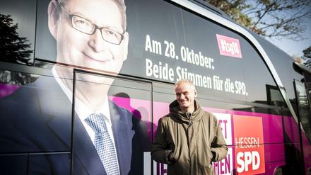 18.000 Kilometer-Wahlkampf mit Auto und Bus.