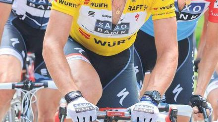 Unter Beobachtung. Auf Fabian Cancellara schaut die Konkurrenz genau – auf sein Fahrrad auch. Foto: dpa