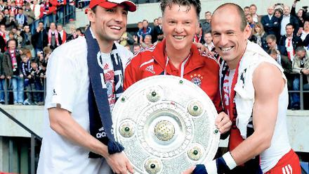 Blüh im Glanze. Anfangs hatte es die DFL schwer, nach einem Jahrzehnt kann sie sich mit Popularität und dem Deutschen Meister Bayern München schmücken.