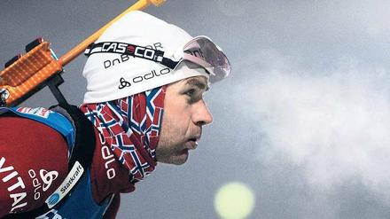 Langer Atem. Ole Einar Björndalen, 36 Jahre alt, liegt in seiner 19. Weltcupsaison auf Rang drei der Gesamtwertung. Foto: AFP