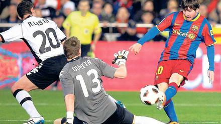 Barça gegen Bares? Lionel Messi (r.) könnte bald im Pay-TV verschwinden. 