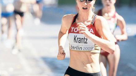 Geht sie oder geht sie nicht? Bei der WM 2009 war Sabine Krantz auf den Straßen Berlins dabei, ihr Start in Daegu ist ungewiss. Foto: dpa