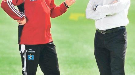 Das Machtzentrum. Beim HSV haben jetzt Sportdirektor Frank Arnesen (r.) und Trainer Michael Oenning das Sagen. 