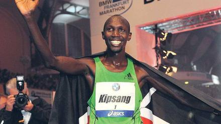 Erster in Frankfurt und Zweiter in der Weltbestenliste: Der Kenianer Wilson Kipsang nach seinem Sieg am Sonntag. Foto: dapd