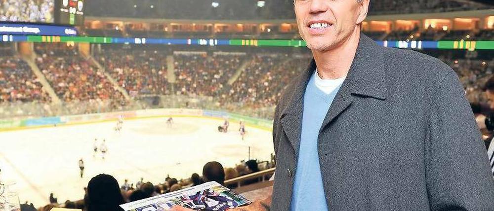 Heiß aufs Eis. Der kanadische Trainer Gordon Herbert ist Eishockey-Fan und lud zum Mannschaftsabend bei den Eisbären. Foto: City-Press
