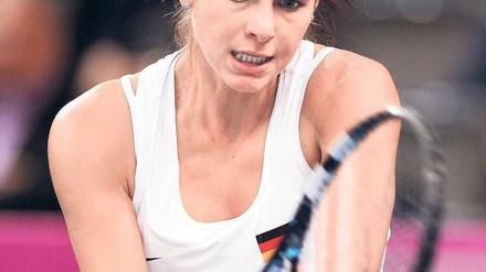 Konzentriert und kraftvoll. Julia Görges war gegen die Weltranglistenzweite Petra Kvitova nur zwei Punkte vom Sieg entfernt. Foto: AFP