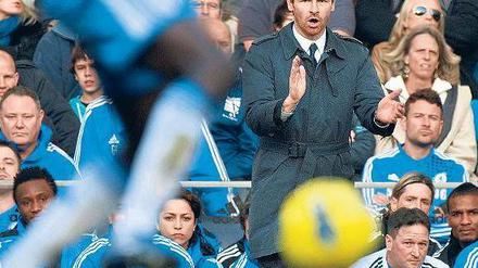 Im Kreis der Untrainierbaren. Trainer André Villas-Boas hatte zuletzt auf keiner Ebene mehr Rückhalt beim FC Chelsea. Foto: AFP