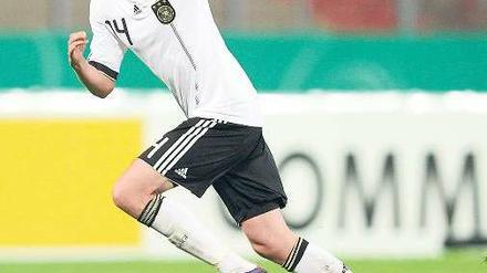 Im Sprint zur EM? Julian Draxler hat die erste Hürde zur Europameisterschaft genommen. Der Schalker steht im vorläufigen Kader.