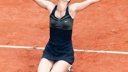 Zu groß für den Rest der Welt. Maria Scharapowa ist nach ihrem souveränen Sieg bei den French Open ab Montag wieder die Nummer eins der Tennis-Weltrangliste. Foto: Reuters