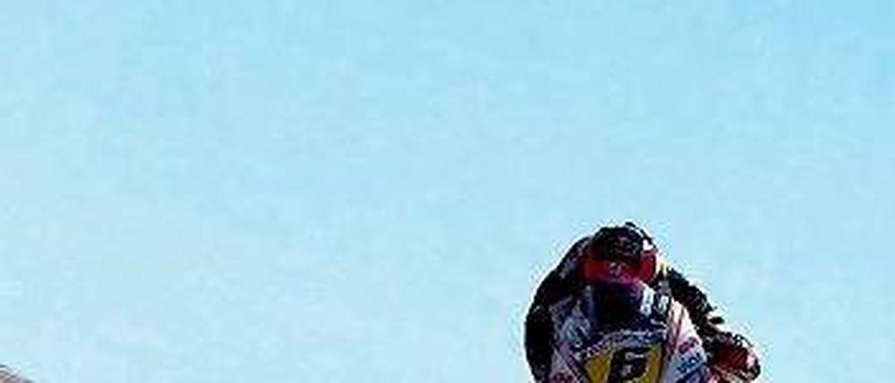 Rasen auf Asphalt. Stefan Bradl zählt beim Heimrennen auf dem Sachsenring zu den Favoriten. Foto: dpa