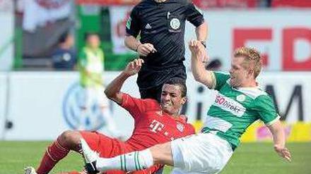 Ohne Ehrfurcht. Fürth hielt gegen den FC Bayern lange ordentlich mit. Foto: dpa